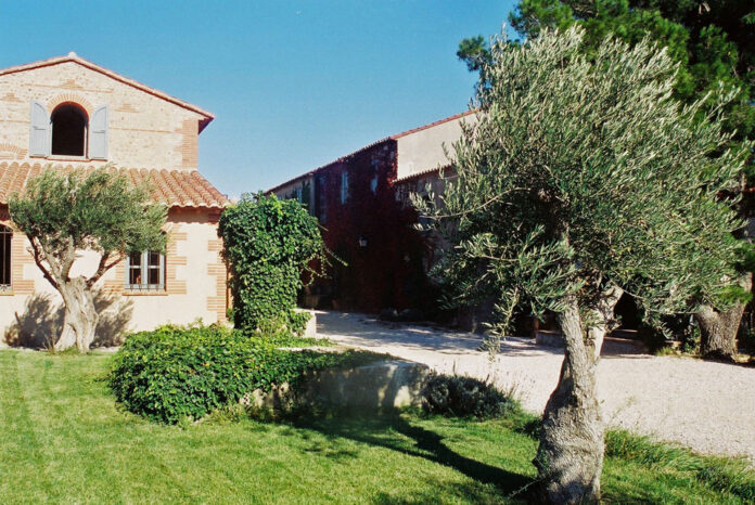 Quatre domaines des Pyrénées Orientales participent à l'événement à ce jour. Il s'agit de : Domaine EY, Domaine Vaquer, Domaine Mas Alart et le Mas Baux