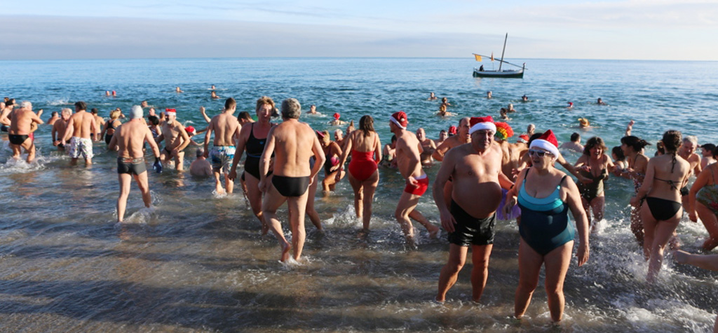 argeles-sur-mer-pres-de-250-baigneurs-se-sont-jetes-a-leau-le-1er-janvier