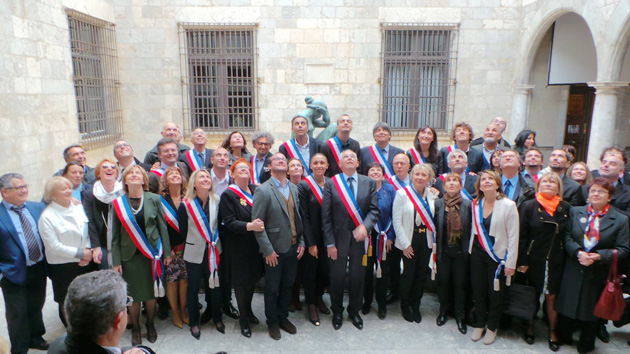 Jean-Marc Pujol et les conseillers municipaux de Perpignan