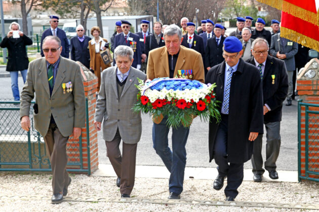 le-soler-les-anciens-de-laviation-legere-de-larmee-de-terre-reunis-a-lespace-vives-1