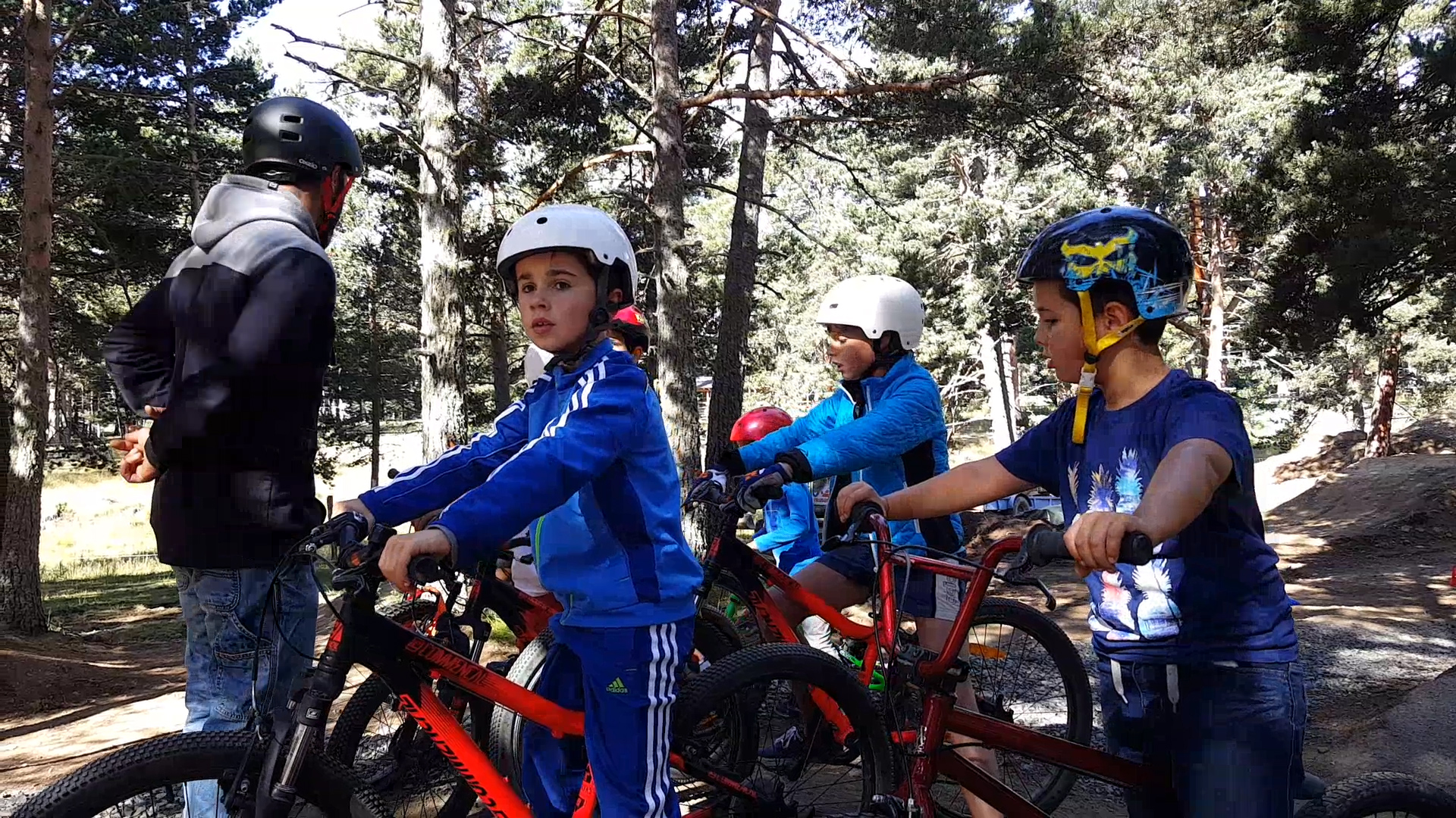 Lac de Matemale : Pump Track, l'attraction de l'été - Le Journal Catalan