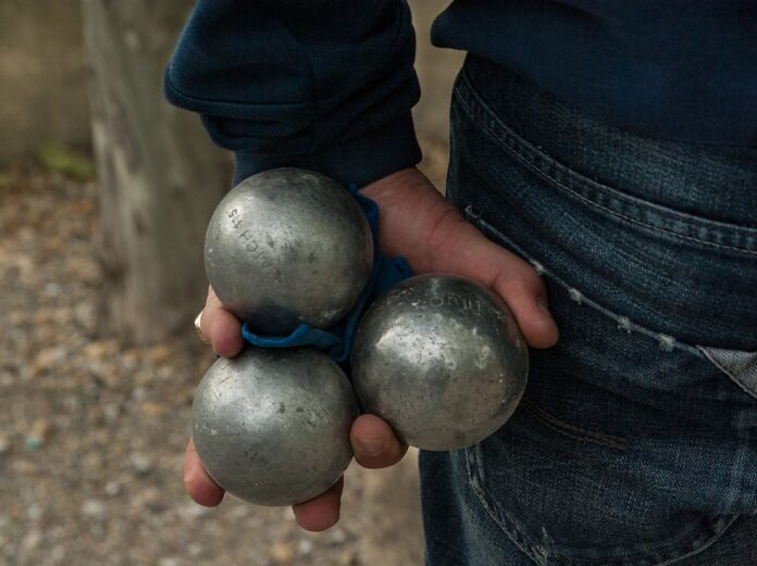 17eme-rencontre-nationale-de-petanque-organisee-generations-mouvement