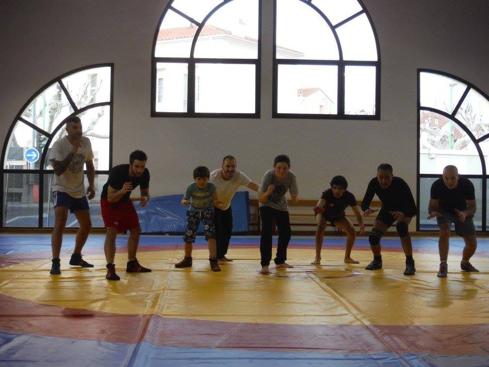 entraînements de lutte au sein du JECT club multi-combats