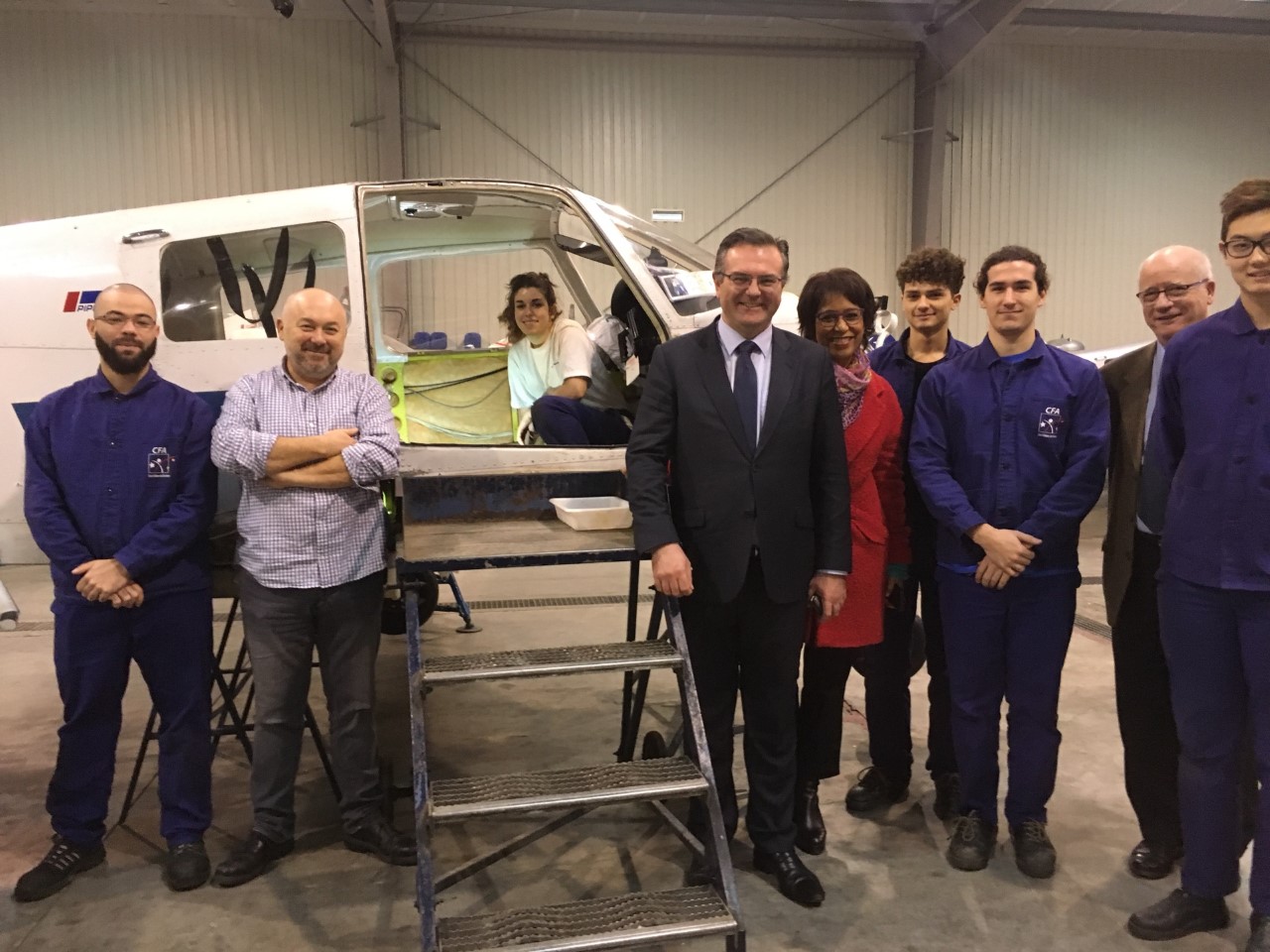 romain-grau-en-visite-au-cfa-de-laviation-un-exemple-a-suivre