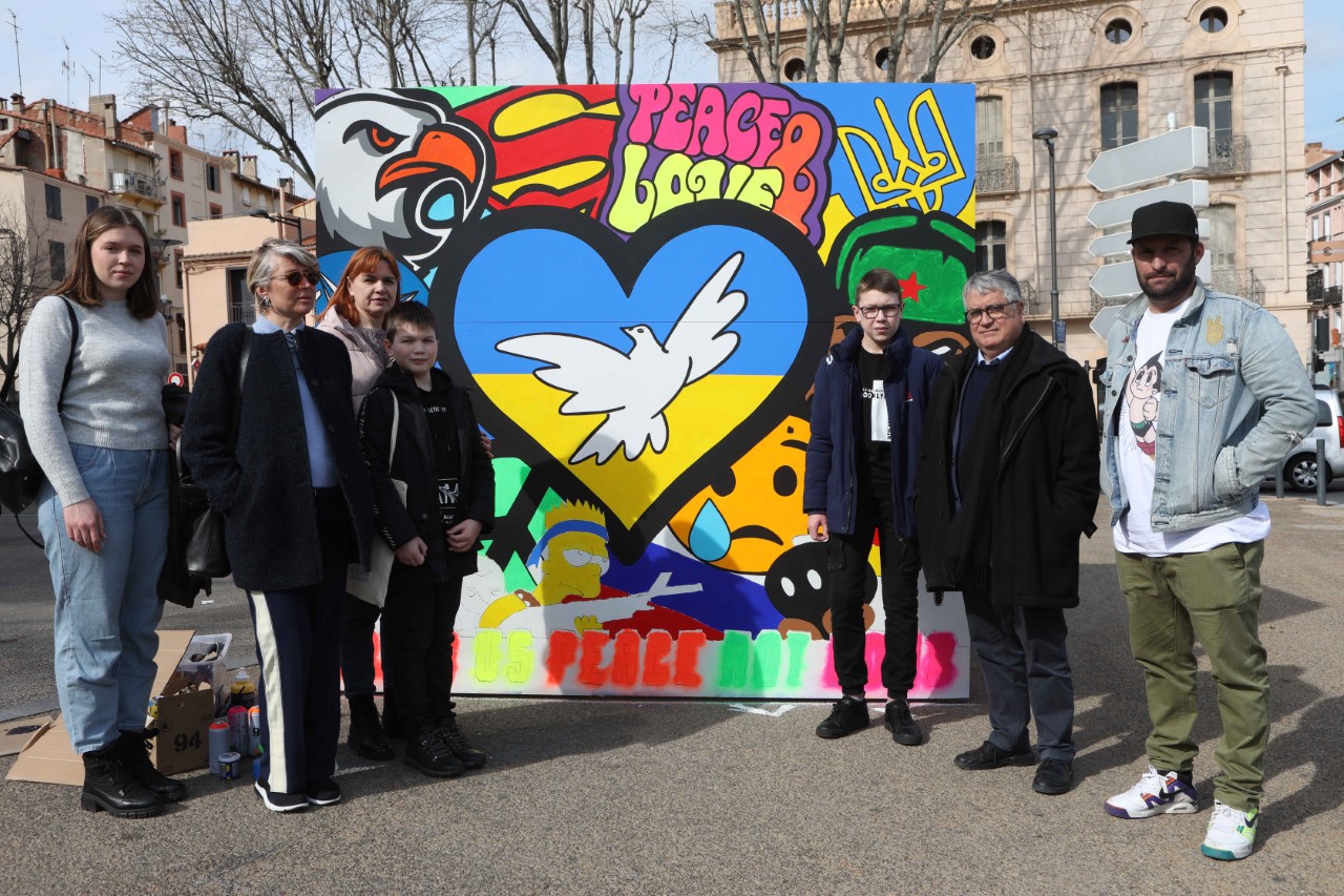 L’Art prend l’air/ L’initiative de l’artiste Vissou en hommage au peuple Ukrainien