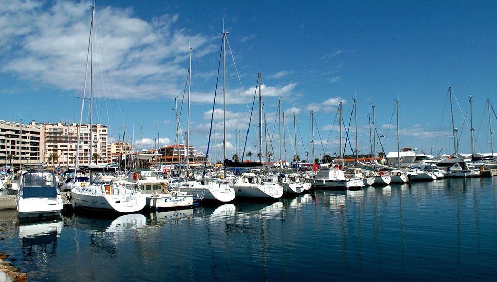 #FLASHINFO : Saint-Cyprien : Il termine dans le port avec sa voiture – Enquête : Les P.-O. en tête des meilleurs territoires pour passer sa retraite