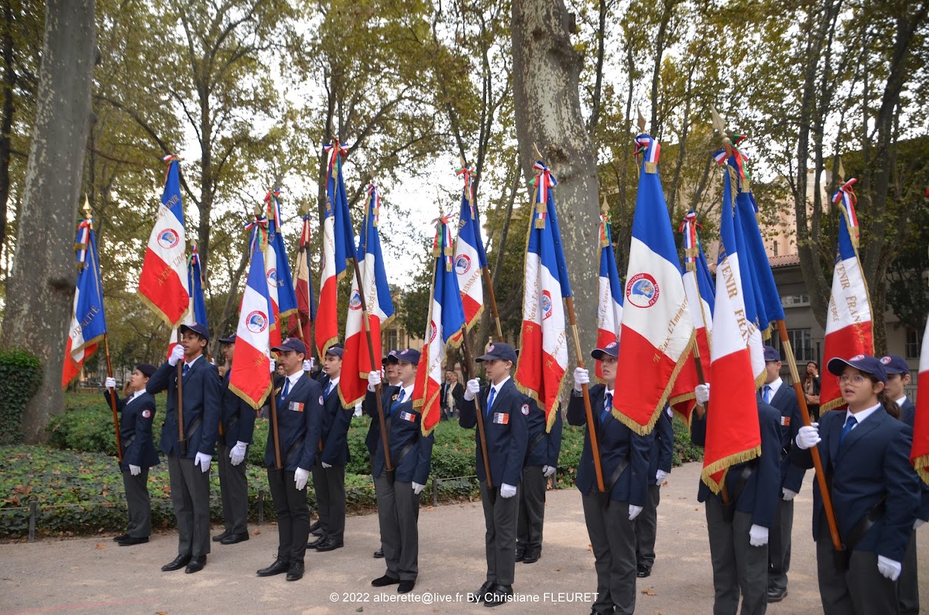 Présentation de la nouvelle promotion André Salvat des jeunes porte-drapeaux de la section Pierre Bayle du Souvenir Français