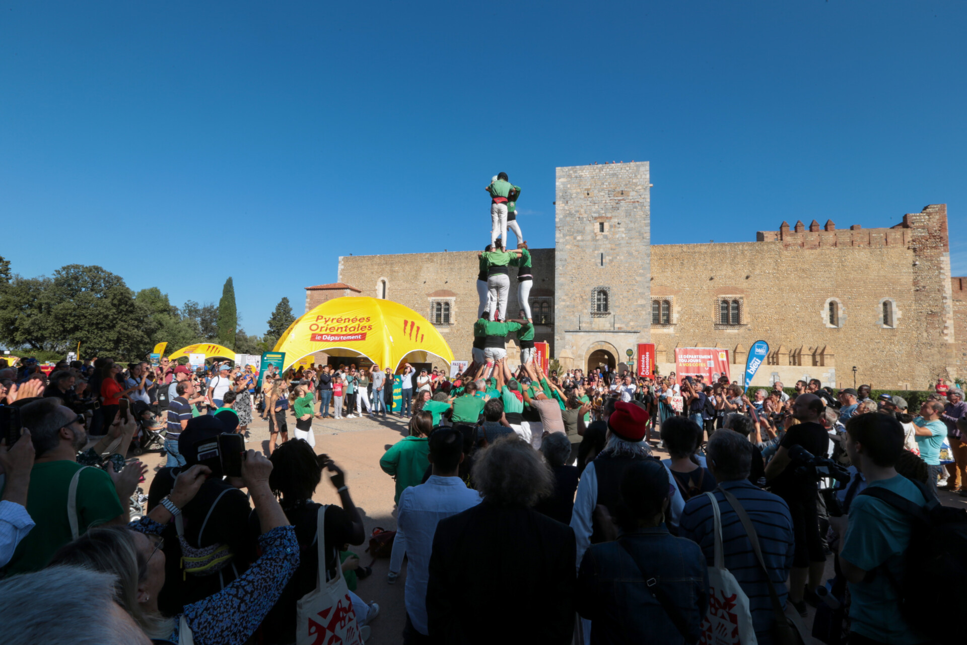 Valeurs en fête au Palais des rois de Majorque, 4 000 personnes partagent convivialité et valeurs de l’engagement !