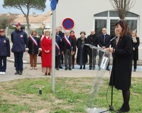 Ce mercredi 22 février 2023, Agnès LASSALLE, professeure d’espagnol, est assassinée dans sa salle de classe, au lycée Saint Thomas d’Aquin de Saint-Jean-de-Luz dans les Pyrénées-Atlantiques, par un de ses élèves.