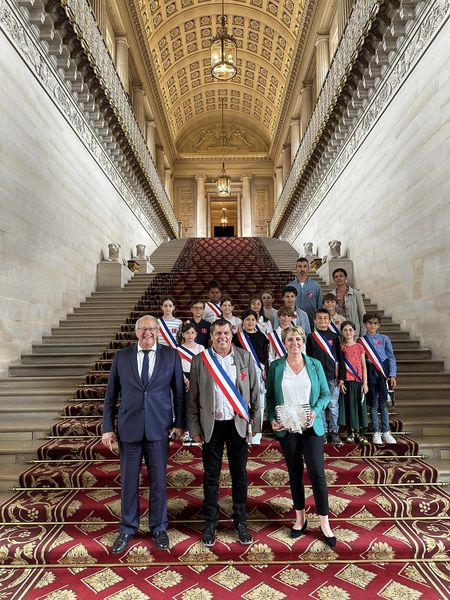 Le Conseil Municipal des enfants de Villeneuve de la Raho en visite au Sénat