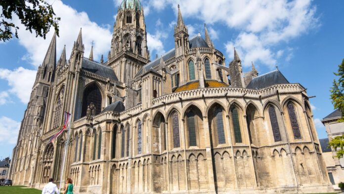 Ce département abrite le plus ancien roi de France - et il est en pierre!