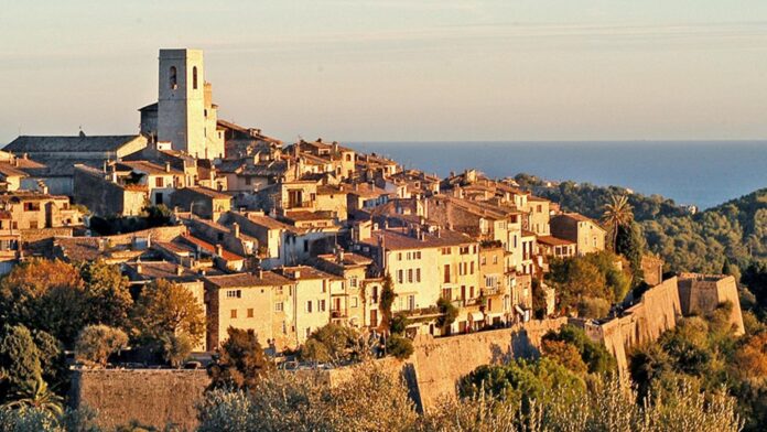 Ce village perché des Alpes-Maritimes a inspiré les plus grands artistes du 20e siècle